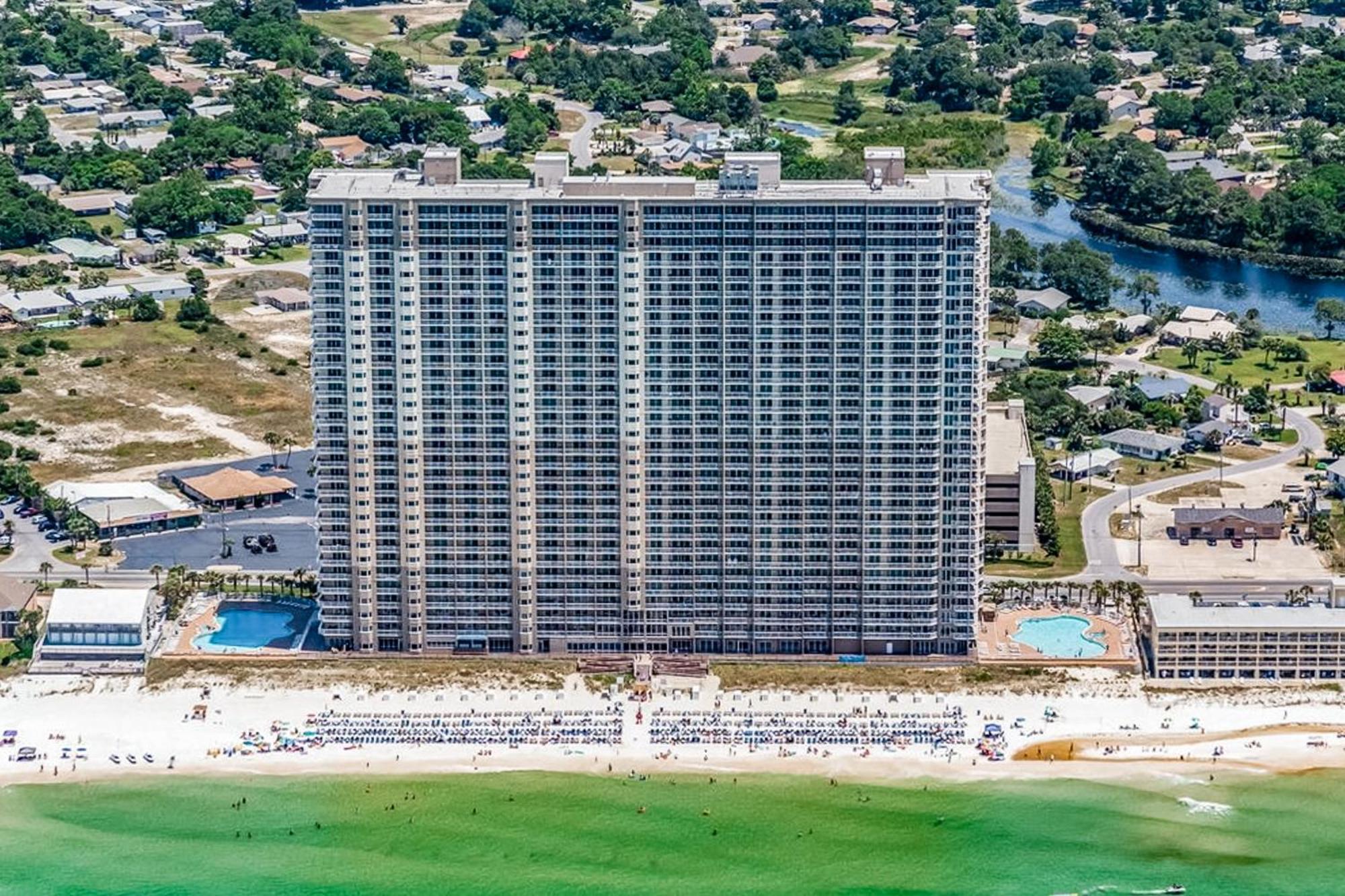 Aparthotel Breathtaking Gulf-front Near Pier Park *
