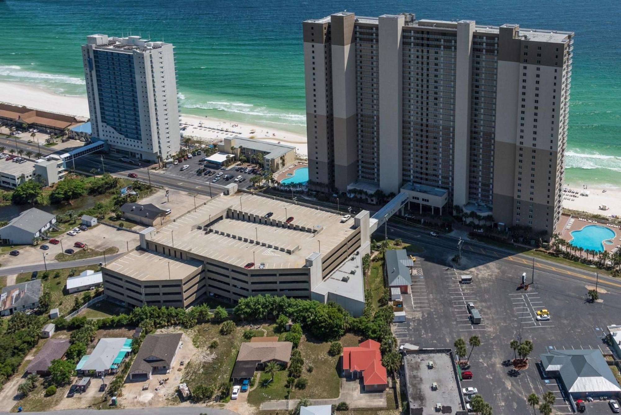 Aparthotel Breathtaking Gulf-front Near Pier Park *